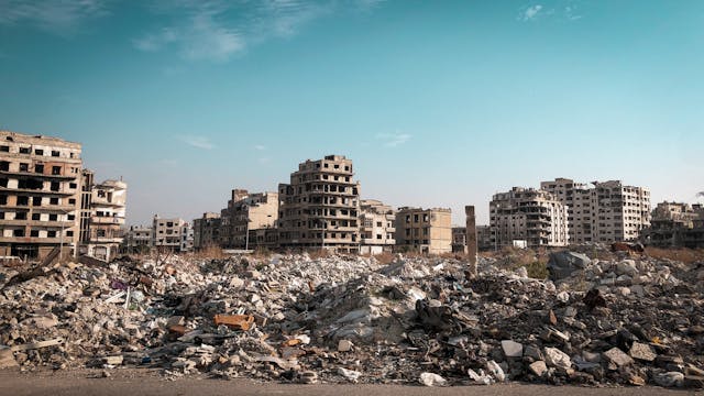 Почистване на строителни отпадъци от SofDestroy.com